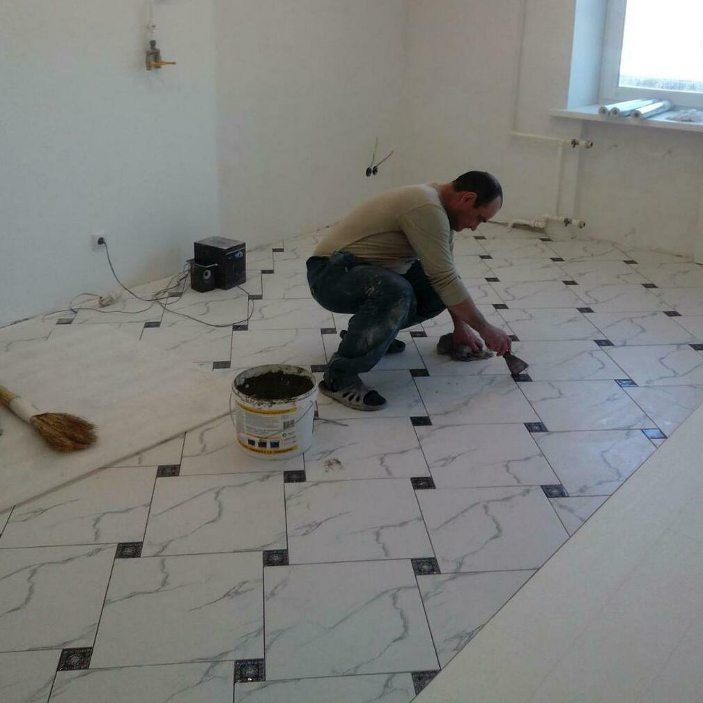 Укладка плитки. ООО. Континент строй. Укладка плитки на пол. Ремонт квартир, домов и других помещений. ООО. Континент строй. Луховицы.